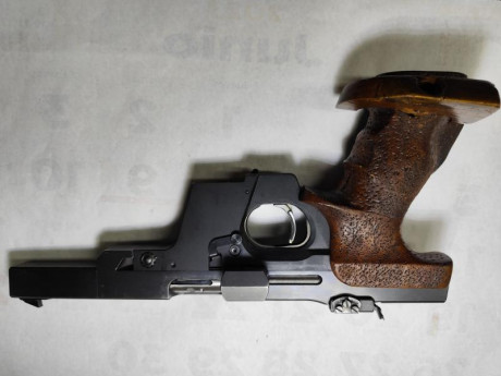 Vendo Walther GSP Cal.32 con dos cargadores y maletín. Cachas medianas. Funciona perfectamente.
Precio 01