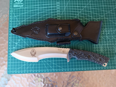 CUCHILLO ERROI J&V
rebajado a 110 € portes incluidos.
D E S C A T A L O G A D O
Longitud total: 33 12