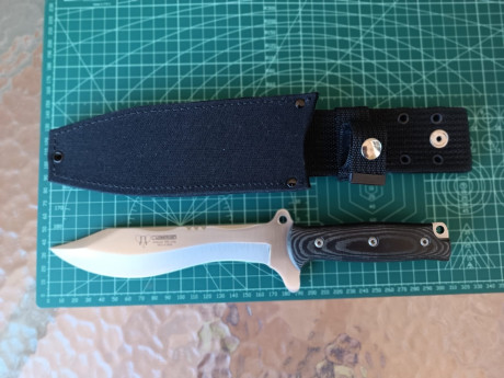 Cudeman VILLEGAS 127n  Micarta negra
Nuevo sin utilizar y sin portar.
Cuchillo español Cudeman con hoja 12