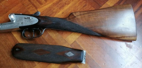 Un amigo me pide que le anuncie esta paralela Mateo Mendicute.

La escopeta tiene dos juegos de cañones 01