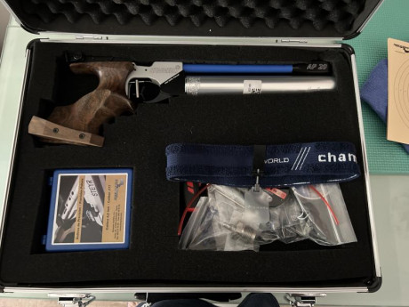 ]Buenas tardes, vendo una pistola de precisión aire comprimido Hammerli AP20 PRO prácticamente nueva habrá 02
