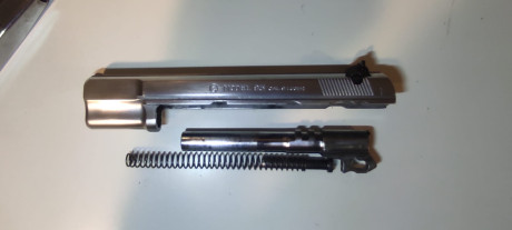 Buenos días,
Vendo una CZ85 niquelada. Es preciosa. 
Esta la compré por capricho y la he utilizado muy 12