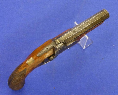 Voy a colocar unas fotos de un arma larga alemana de llave de mecha del siglo XVI. 160