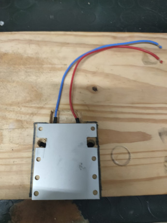 Hace tiempo que estoy planteándome el empezar a fundir y hacer mis propios proyectiles, en vista de lo 00