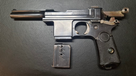 Buenas tardes pongo a le venta pistola Bergmann-Bayard 1908 del cal 9 largo guiada en F, la cual se encuentra 01