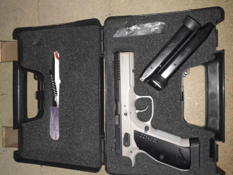 Buenas tardes:
Vendo CZ SHADOW2 URBAN GREY sin estrenar.
Demostrable con factura de compra.
Todo como 01