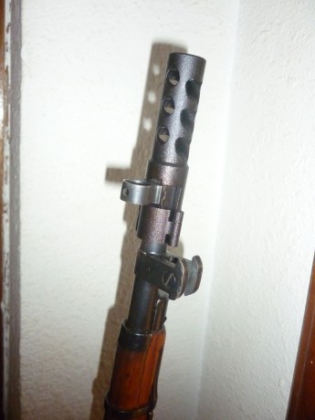 El Mosin-Nagant ..
es un rifle militar accionado por cerrojo, con cargador de cinco proyectiles, que 50