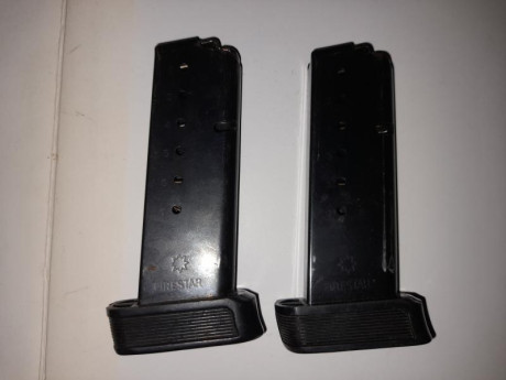 Vendo los siguientes cargadores:
-Star firestar calibre 9 m/m Pb.  (Vendidos) 
-S&W 6904, 35 uros 10