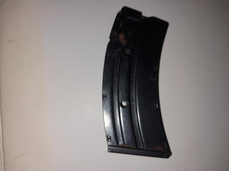 Vendo los siguientes cargadores:
-Star firestar calibre 9 m/m Pb.  (Vendidos) 
-S&W 6904, 35 uros 41