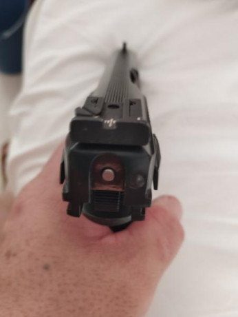 Hola,vendo pistola star 30 m casi nueva   la compré a uno de vigilancia aduanera y no la he usado nada 01