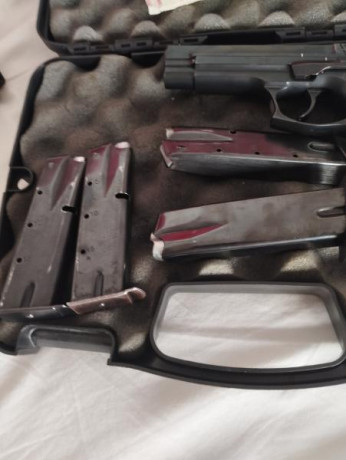 Hola,vendo pistola star 30 m casi nueva   la compré a uno de vigilancia aduanera y no la he usado nada 10