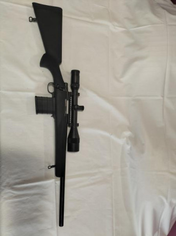 Vendo rifle HOWA 1500  POLICIAL, CON  CAÑON DE LARGO  50 CM. , UNICO EN ESPAÑA . 
CALIBRE 308. 46 DISPAROS 00