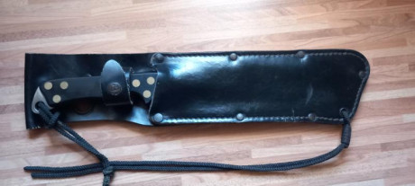 Vendo machete aitor safari 36cm,  de los 80, en buen estado ,250€ 00
