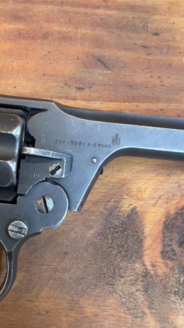 Se vende este magnífico revólver modelo Enfield MkI* del ejército británico en calibre .38 S&W o .38/200 21