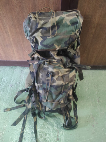 Buenos dias os dejo estas dos mochilas, la grande en 40 euros y la pequeña en 30, envios aparte
La tienda 30