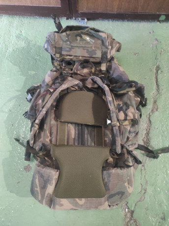 Buenos dias os dejo estas dos mochilas, la grande en 40 euros y la pequeña en 30, envios aparte
La tienda 41