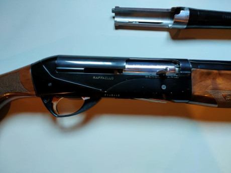 Vendo Benelli Raffaello, modelo anterior a la Crio.
Cañón original de 71 cm más otro adicional de 66 cm. 02