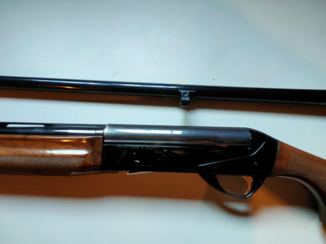 Vendo Benelli Raffaello, modelo anterior a la Crio.
Cañón original de 71 cm más otro adicional de 66 cm. 01