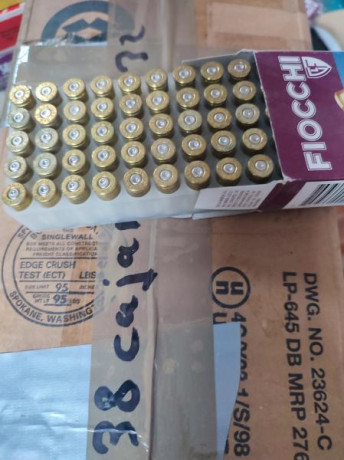 Pongo a la venta :
1200 vainas calibre nuevas calibre .40S&W 180€ las mil.-reservadas-
1600Puntas 00
