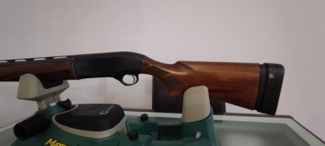 Beretta A400 Xplor calibre 12 con Kick off.
Prácticamente sin uso.
Con maletín original, chokes y cuñas 00