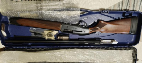 Beretta A400 Xplor calibre 12 con Kick off.
Prácticamente sin uso.
Con maletín original, chokes y cuñas 02