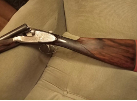 Un compañero vende una yuxtapuesta Beretta, con dos juegos de cañones ambos de 71cm uno com 4 y 2, otro 00