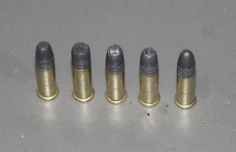 Hola. 
Vendo Dies del 22LR tipo Li'l Gizzy para usar manualmente o colocados en taladro de banco (para 01