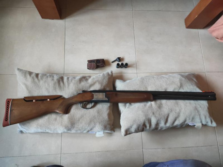 Se vende escopeta superpuesta Laurona Derby en perfecto estado, se puede comprobar. 

Tiene cañones ventilados, 00
