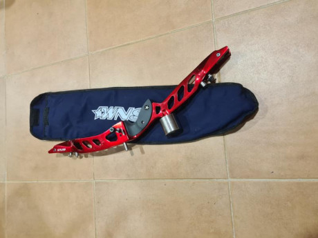 Cuerpo de arco olímpico zurdo marca WNS modelo Forged, de 25 pulgadas, rojo anonizado, peso de barebow, 02