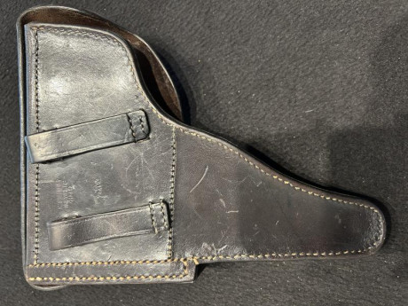 Se vende una muy rara funda alemana para la pistola checa CZ vz.38 (en denominación del III Reich P39t).
Su 02