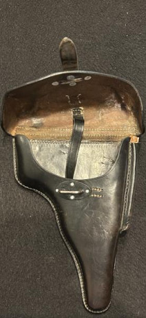 Se vende una muy rara funda alemana para la pistola checa CZ vz.38 (en denominación del III Reich P39t).
Su 00