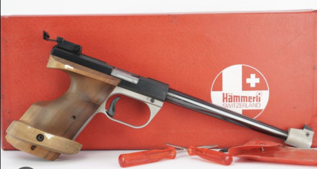 Buenos días, interesado en HAMMERLI 120 en perfecto estado,cacha sin retocar y estuche original. Saludos. 00