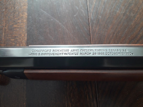Buenos días,
Vendo rifle palanquero UBERTI 1883 BURGESS LEVER ACTION en calibre 45LC y cañón de 25,5 pulgadas 10