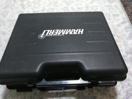 Hola. Vendo pistola libre hammerli fp 10 para competición a 50 metros. Tiene su maletín original al igual 01