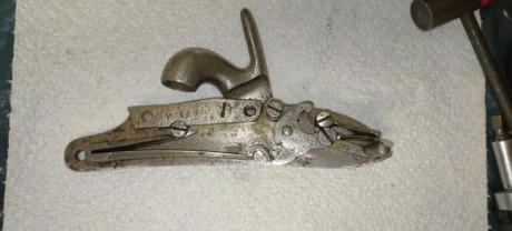 Hola, lo dicho, vendo este rifle de avancarga del ejercito frances  Saint Etienne 1822T bis  calibre .70 51