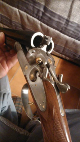 Por dejar la menor y ya no usar, vendo esta escopeta de martillos exteriores italiana, marca Antonio Zoli. 01