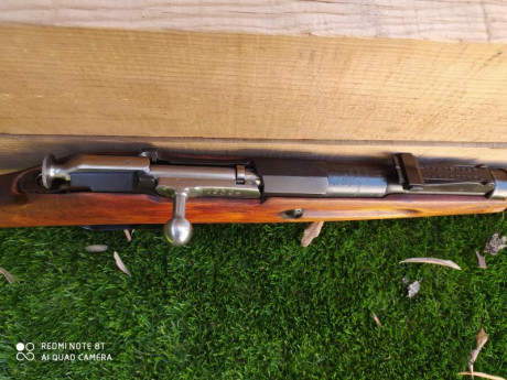 Buenas tardes

Pongo en venta un Mosin Nagant 91/30 en su calibre original 7,62x54R, fabricado en el arsenal 12