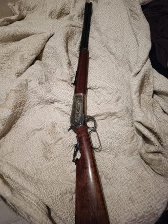 VENDIDO----Vendo rifle replica WINCHESTER calibre 45-70 Gov. Con cañón octogonal! Muy pocos tiros. Lleva 02