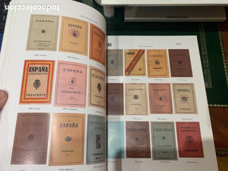  EN RECUERDO Y HOMENAJE A LOS QUE YA NO ESTÁN. 

Si pones en  GOOGLE    PASAPORTES EN LA MEMORIA   da 31