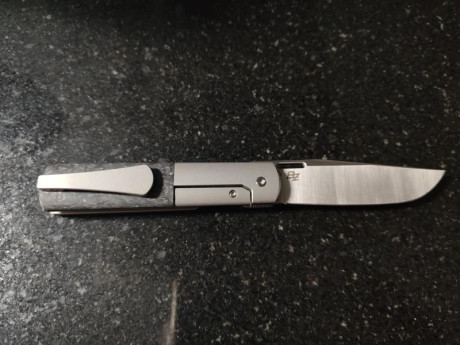 Vendida.-

Se vende navaja boker plus urban barlow, titanio y fibra de carbono, hoja en m390. Fabricada 02
