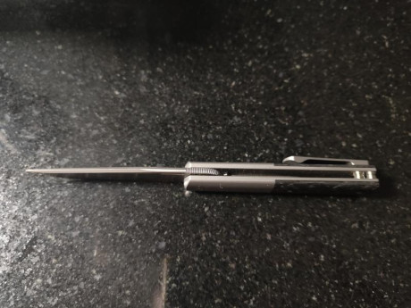 Vendida.-

Se vende navaja boker plus urban barlow, titanio y fibra de carbono, hoja en m390. Fabricada 01