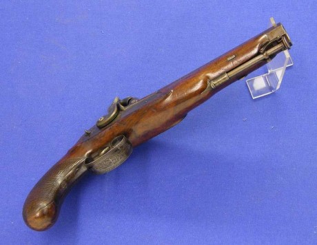 Voy a colocar unas fotos de un arma larga alemana de llave de mecha del siglo XVI. 10