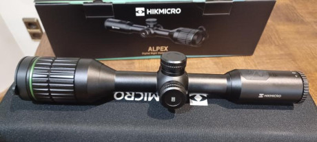 Vendo visor nocturno Hikmicro Alpex a50tn con linterna infrarroja de 850nm. Tiene 9 meses y no se distingue 10