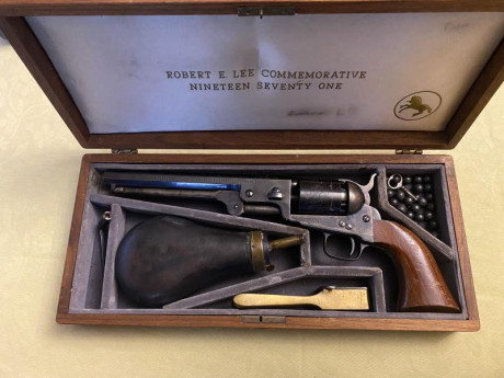 Hola   que me pueden contar de este juguete. a quien le puede interesar


 ROBERT E. LEE COMMEMORATIVE 02