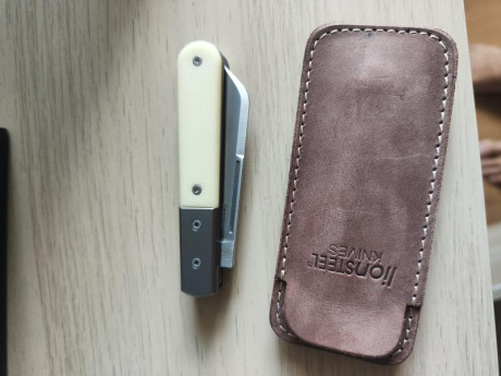 VENDIDA.-
Se vende navaja lionsteel beerlow micarta blanco hueso acero m390.
Estado nueva con caja.
115€ 11