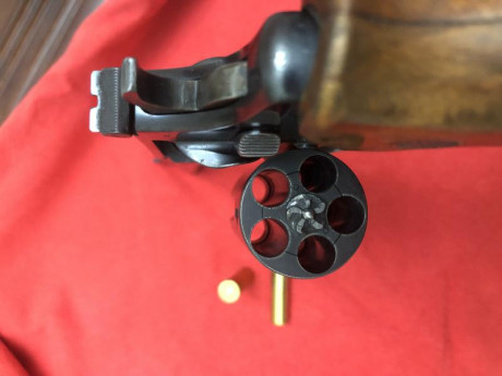 Buenos días, busco revolver del calibre .38 de cañón. Mandar fotos y precio.

Saludos 51
