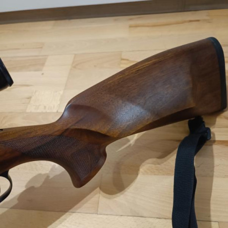 Se vende rifle en perfecto estado , ha tirado 2 cajas de balas , 2 días de campo de tiro y 3 recechos.
Rifle 01