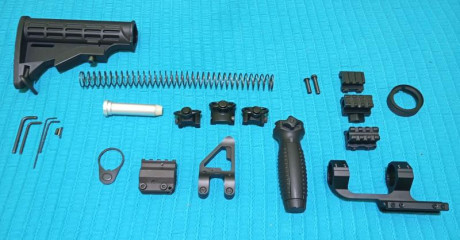 Se vende conjunto de piezas para AR15 

  2 gas block , uno de ellos es el JP Enterprises 
   ( precio 00