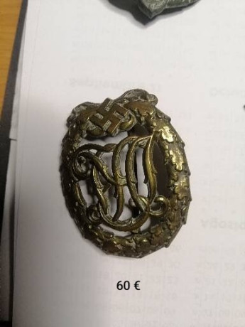 Vendo la siguientes medallas e insignias alemanas segunda guerra mundial, preferiblemente entrega en mano 01