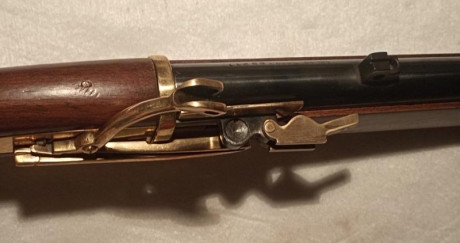 Réplica de pistola japonesa de mecha fabricada por AMR. 
En perfecto estado de funcionamiento. Bien cuidada. 12